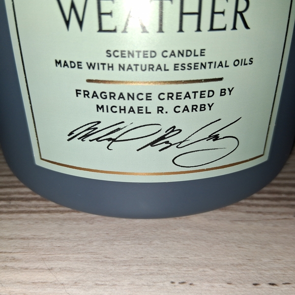 Bath & Body Works BEACH WEATHER Michael R. Carey 3-Wick Candle. 14.5oz. NEW! - Picture 2 of 6